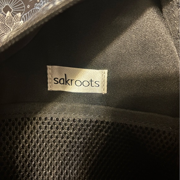 The Sak Sakroots On the Go Sling Backpack - Picture 3 of 4